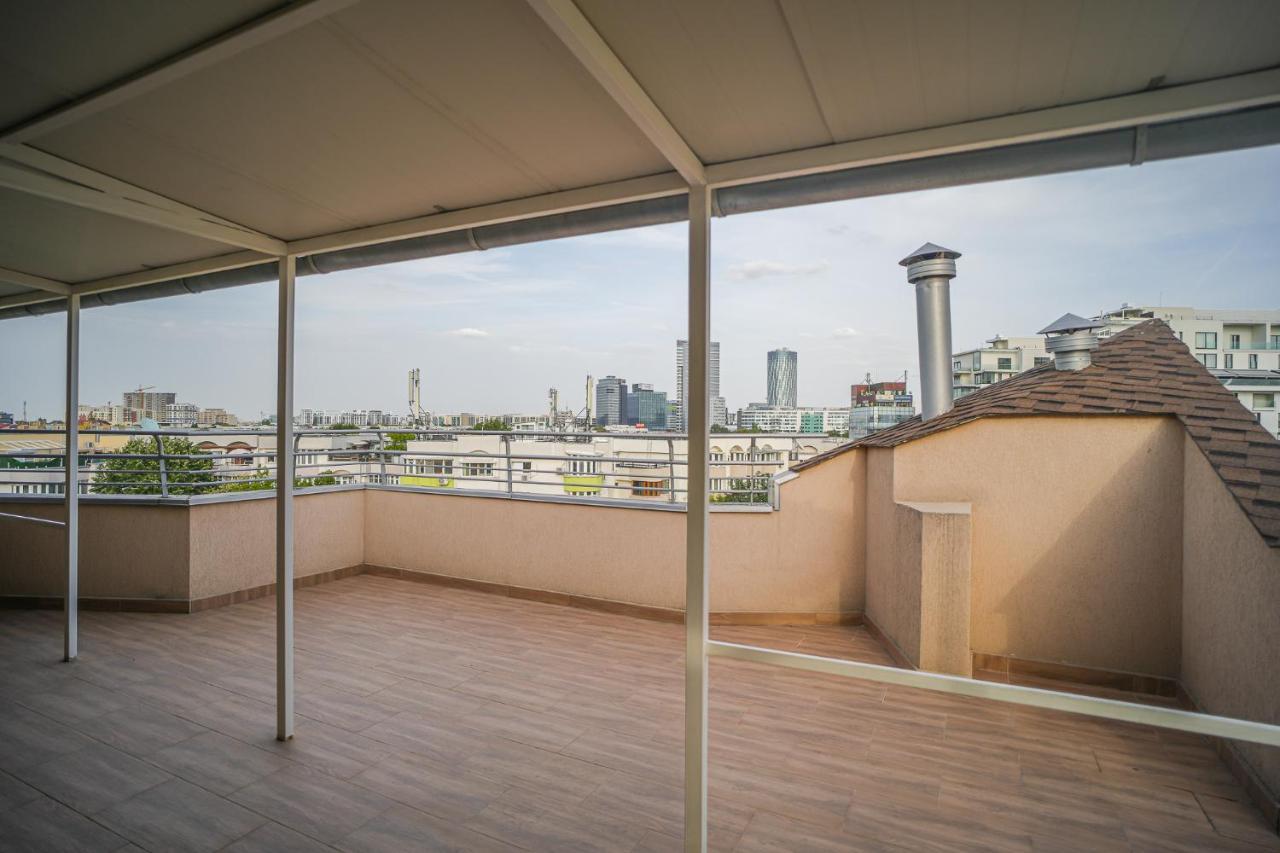 Penthouse With Huge Rooftop & Amazing City View Bucureşti Ngoại thất bức ảnh